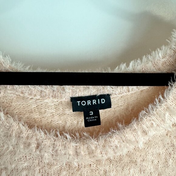 Torrid Soft Blush Pink Fluffy Knit Sweater Women's Plus Size 3 - Picture 3 of 3